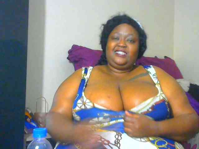 BellyGoddess webcam