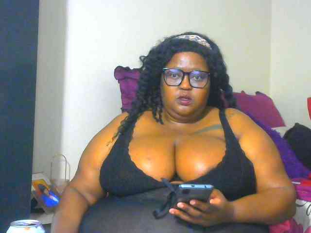 BellyGoddess webcam