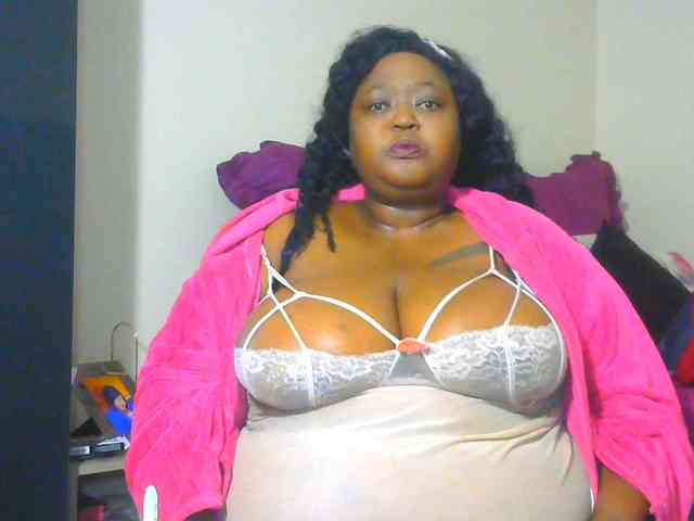 BellyGoddess webcam