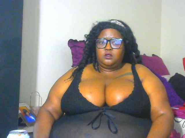 BellyGoddess webcam
