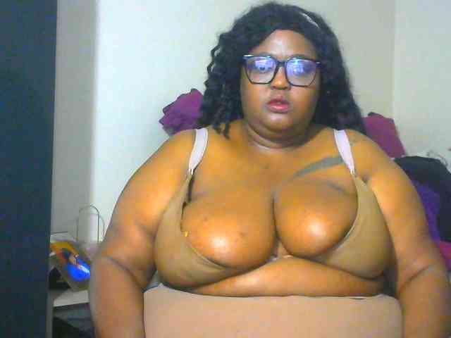 BellyGoddess webcam