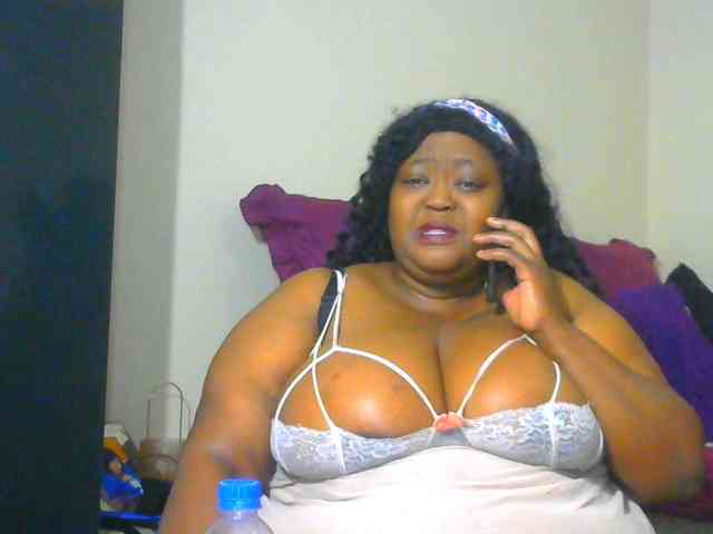 BellyGoddess webcam