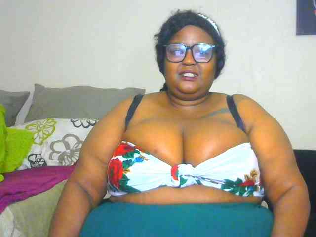 BellyGoddess webcam