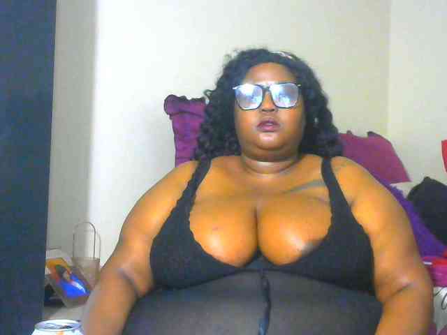 BellyGoddess webcam