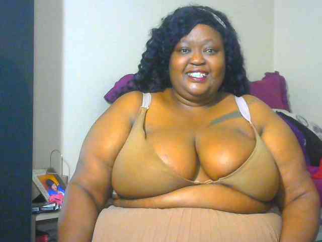 BellyGoddess webcam