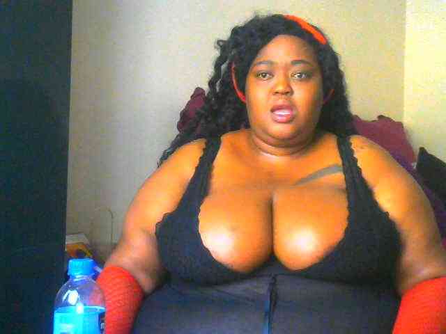 BellyGoddess webcam