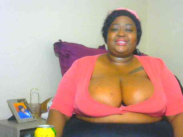 BellyGoddess webcam