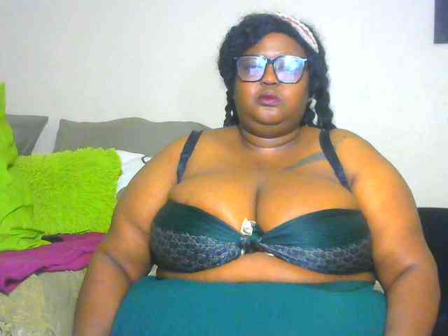 BellyGoddess webcam