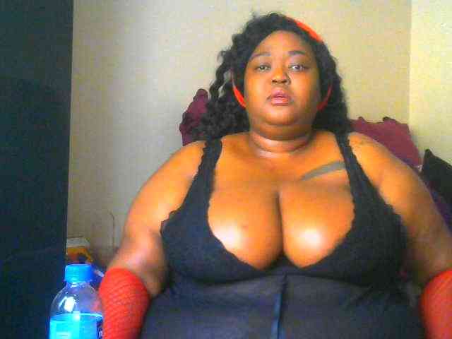 BellyGoddess webcam