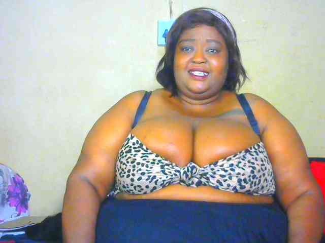 BellyGoddess webcam