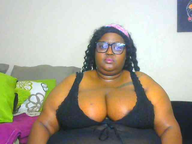 BellyGoddess webcam