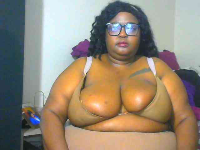 BellyGoddess webcam