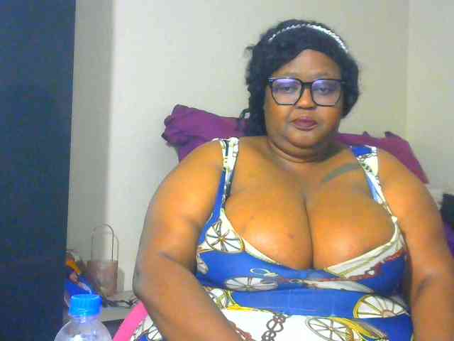 BellyGoddess webcam