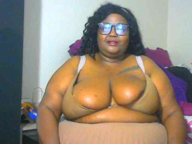 BellyGoddess webcam
