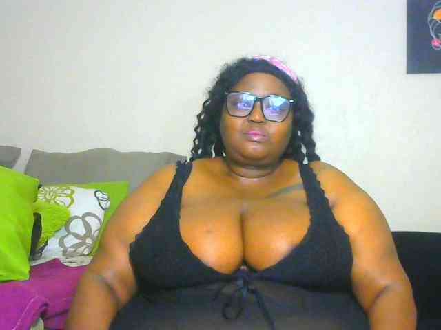 BellyGoddess webcam