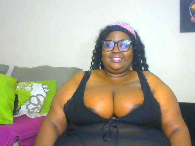 BellyGoddess webcam