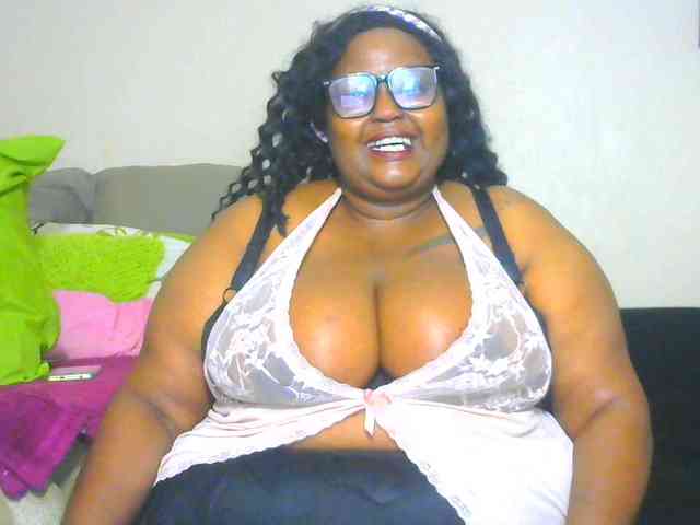BellyGoddess webcam