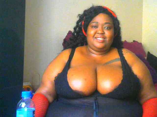 BellyGoddess webcam