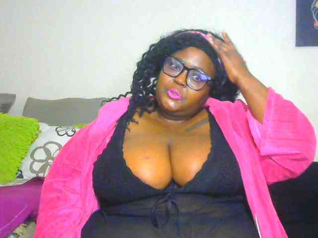 BellyGoddess webcam