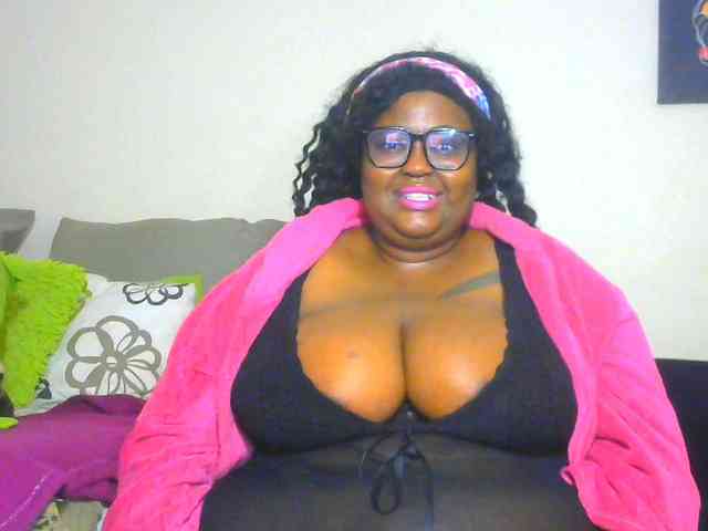 BellyGoddess webcam