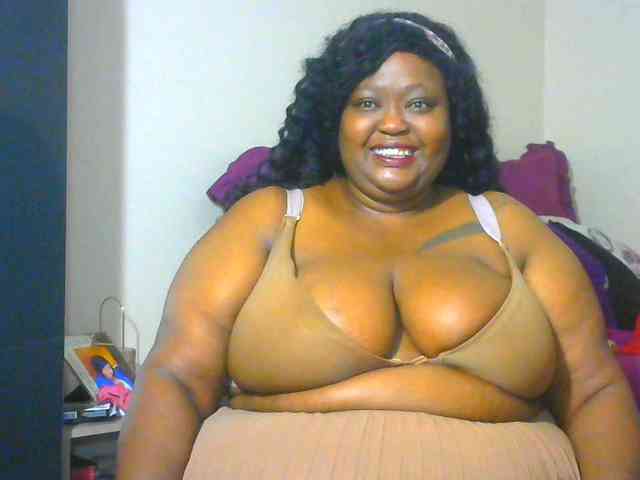 BellyGoddess webcam