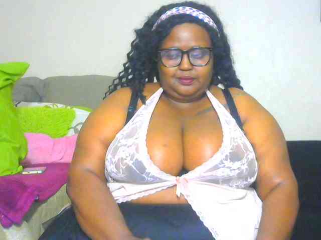 BellyGoddess webcam