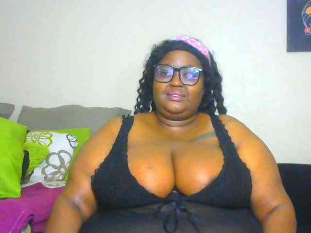 BellyGoddess webcam
