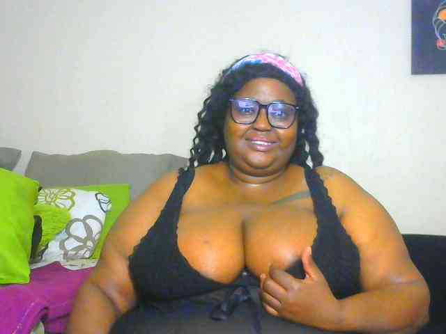 BellyGoddess webcam