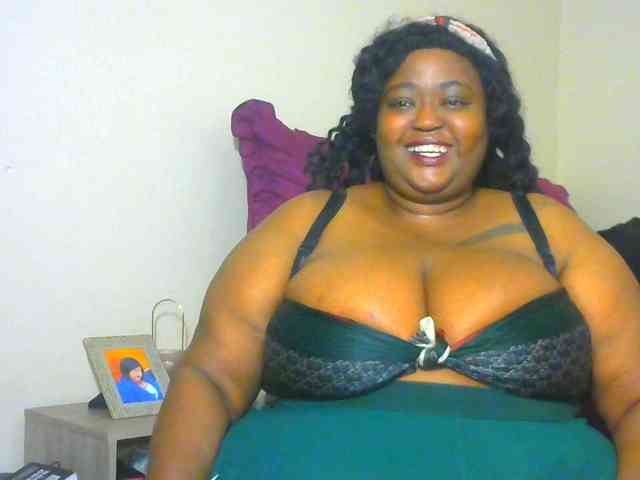BellyGoddess webcam