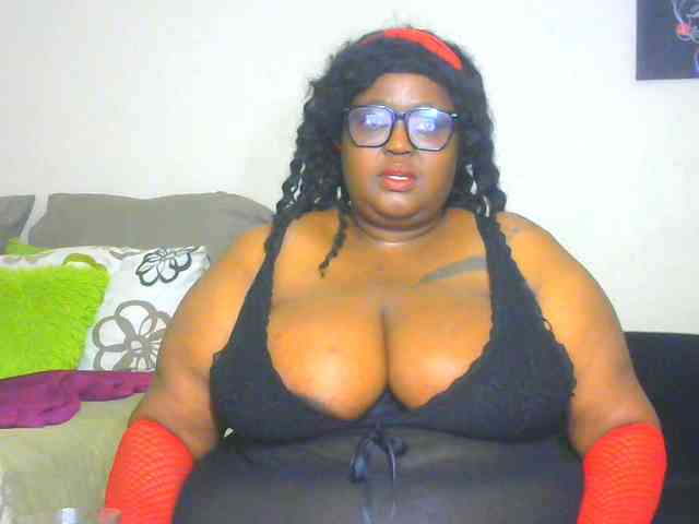 BellyGoddess webcam
