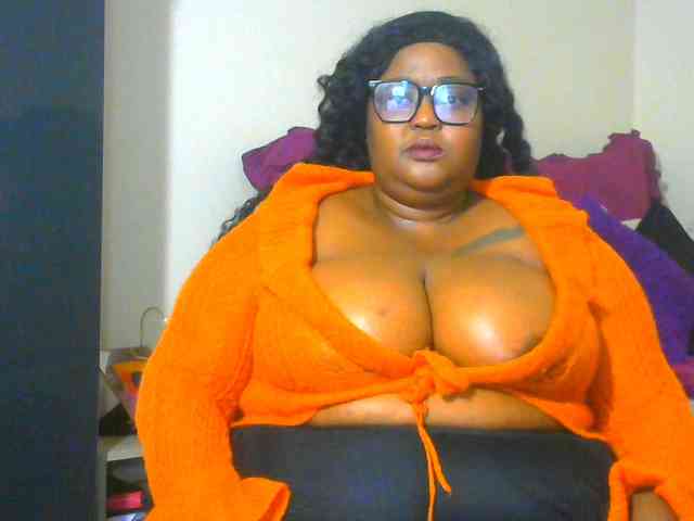 BellyGoddess webcam