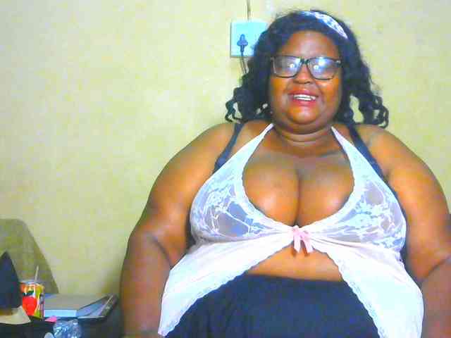 BellyGoddess webcam