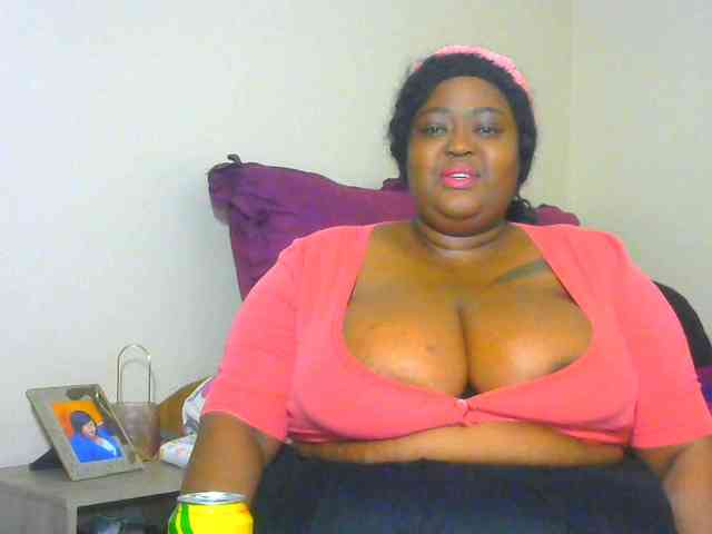 BellyGoddess webcam