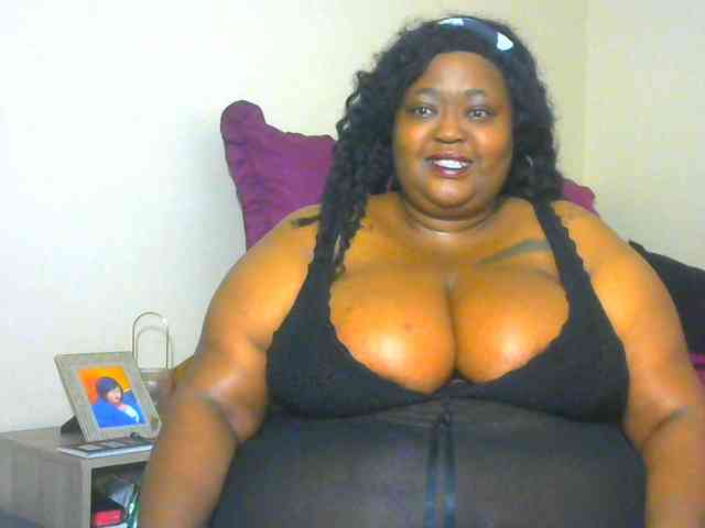 BellyGoddess webcam
