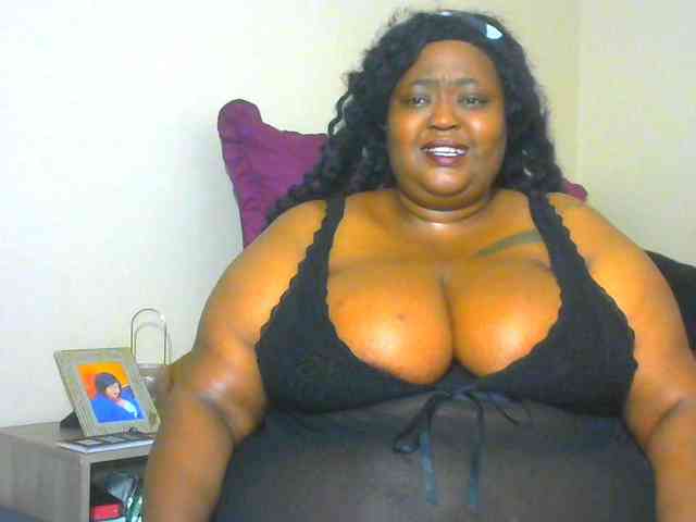 BellyGoddess webcam