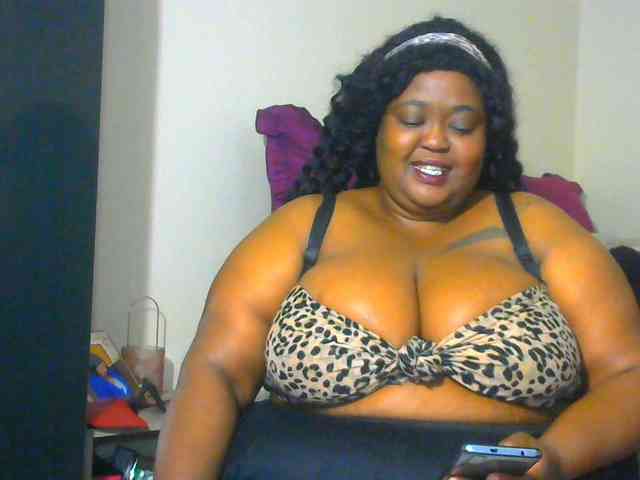 BellyGoddess webcam