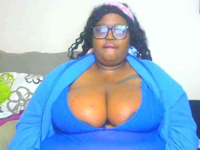 BellyGoddess webcam