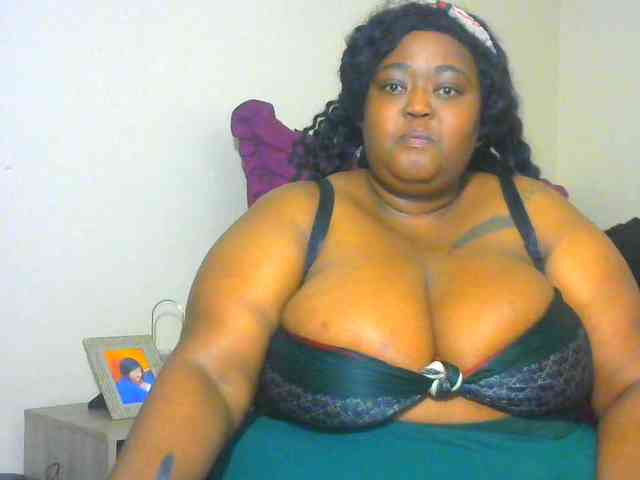 BellyGoddess webcam