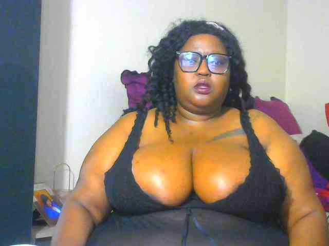 BellyGoddess webcam