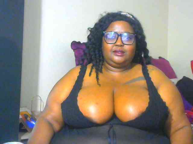 BellyGoddess webcam