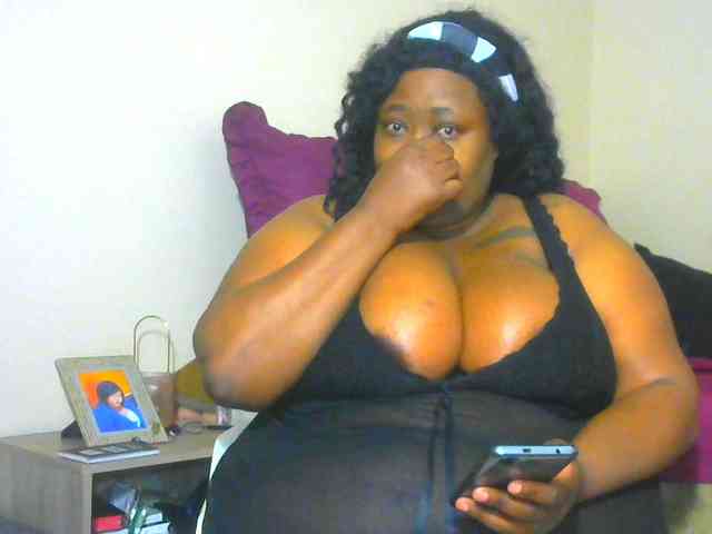 BellyGoddess webcam