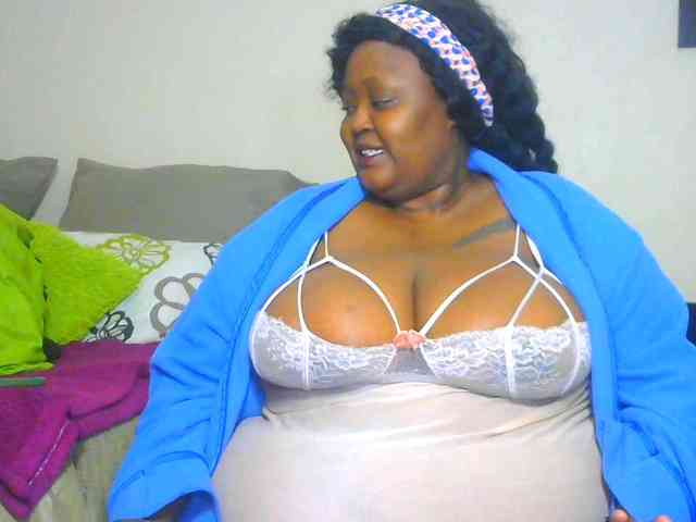 BellyGoddess webcam