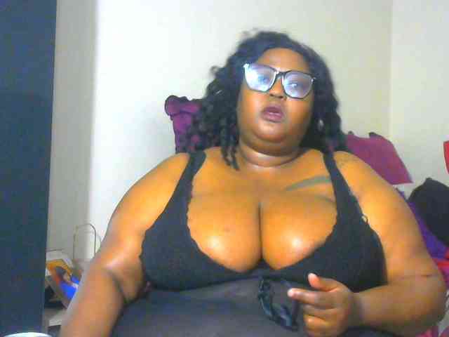 BellyGoddess webcam