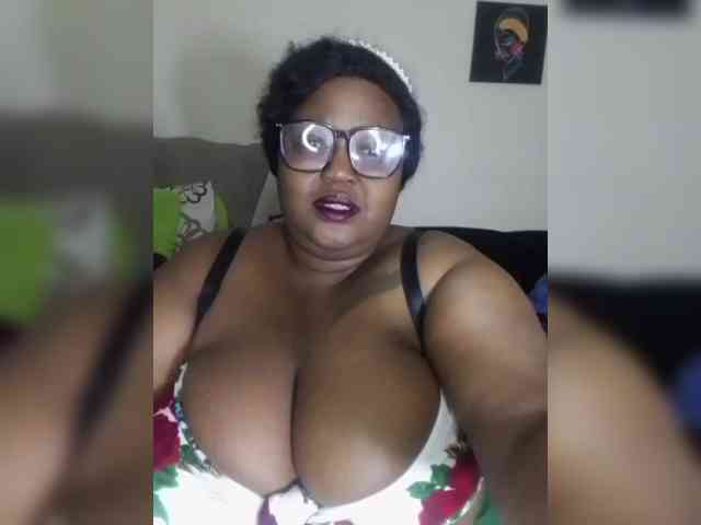 BellyGoddess webcam