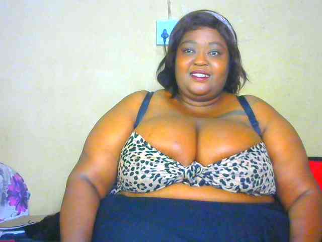 BellyGoddess webcam