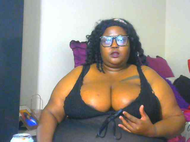 BellyGoddess webcam