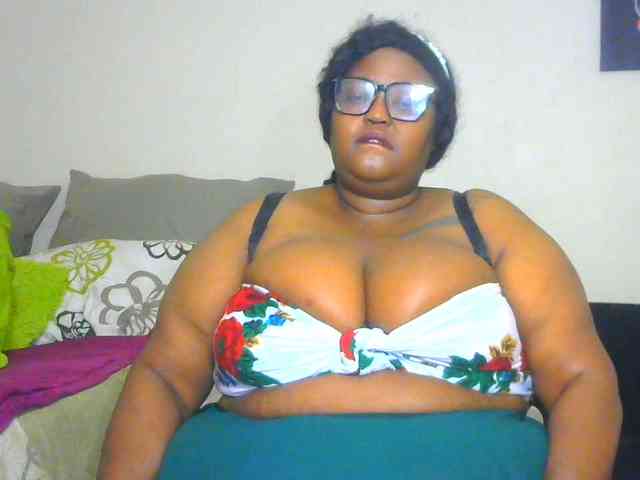 BellyGoddess webcam