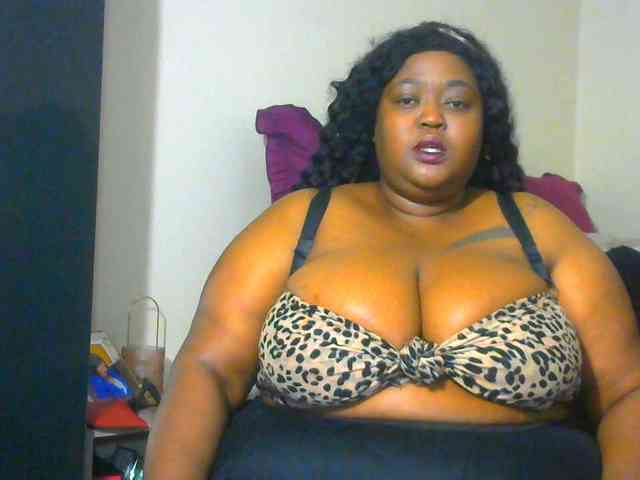 BellyGoddess webcam