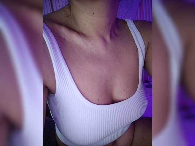 NinaBelluschi's BongaCams show and profile