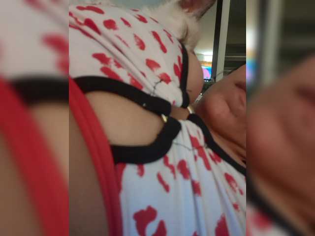 NinaBelluschi's BongaCams show and profile